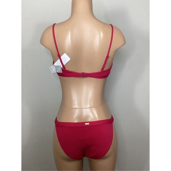 New. ROXY cerise textured bikini set. M- top/L-bottom. Retails $119 - Picture 4 of 13